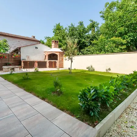 House Mario Near Rovinj *