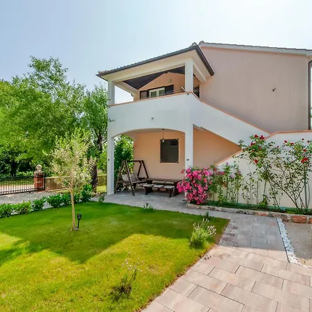 House Mario Near Rovinj Appartamento