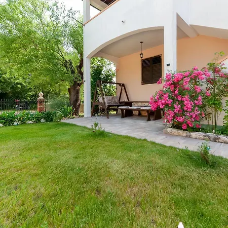 House Mario Near Rovinj *
