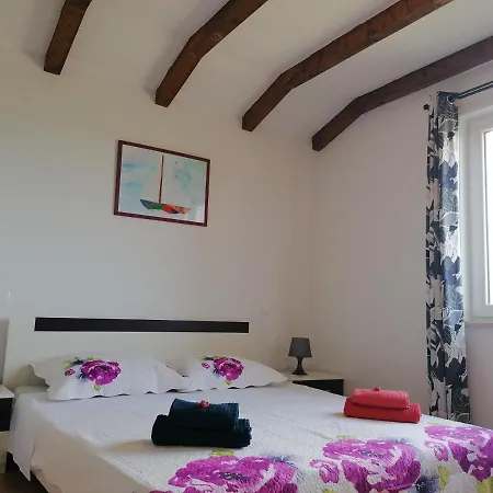 House Mario Near Rovinj *